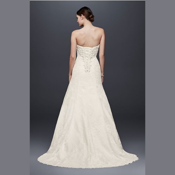 Davids Bridal A-line Lace Wedding Dress With Side Split Details Size: 10 - Picture 2 of 10